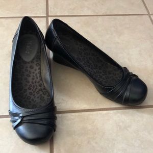 Black Mudd Wedges Size 8